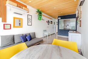 RV03 Quarto e Sala Vista Mar