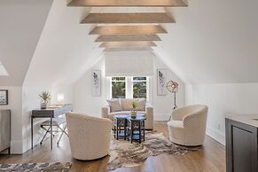 The George Luxury Boutique Inn