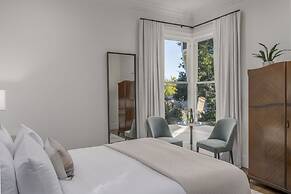 The George Luxury Boutique Inn