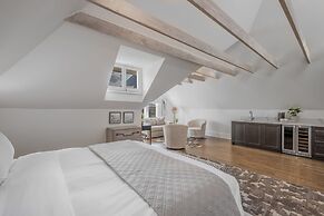 The George Luxury Boutique Inn