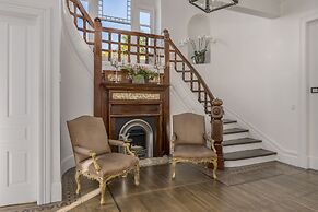 The George Luxury Boutique Inn