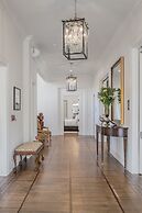 The George Luxury Boutique Inn