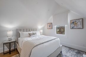 The George Luxury Boutique Inn