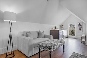 The George Luxury Boutique Inn