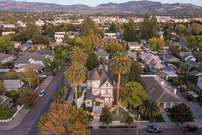 The George Luxury Boutique Inn