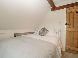 Under Acre Cottage