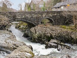 Tyn Y Ffynnon