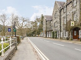 Tyn Y Ffynnon
