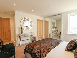 Harbourside Haven Apartment 3