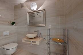 Da-da Gallery Appart - Modern and Luxury Studio in Boudry