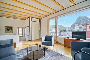 Cozy Penthouse in the old Town of Sion