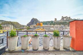 Cozy Penthouse in the old Town of Sion