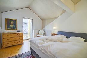 Cozy Penthouse in the old Town of Sion
