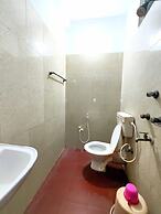 Goroomgo Dittu Holiday Inn Puri