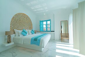 Loccal Collection Hotel