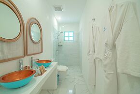 Loccal Collection Hotel