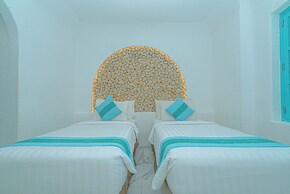 Loccal Collection Hotel