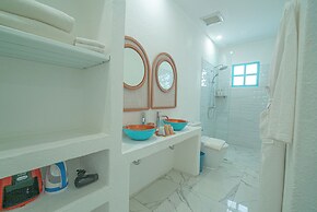 Loccal Collection Hotel