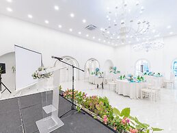 Loccal Collection Hotel