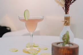 Loccal Collection Hotel