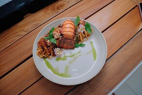 Loccal Collection Hotel