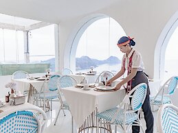 Loccal Collection Hotel