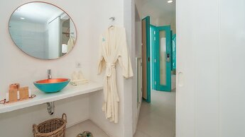 Loccal Collection Hotel