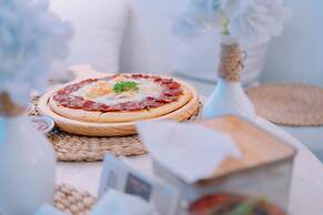 Loccal Collection Hotel