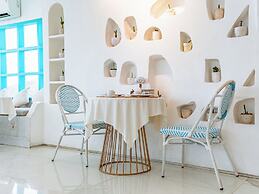 Loccal Collection Hotel