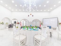 Loccal Collection Hotel