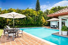 Luxurious 5-bedroom Villa Oasis in Casa de Campo