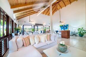 Luxurious 5-bedroom Villa Oasis in Casa de Campo