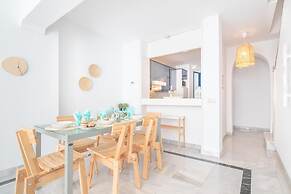 Marbella Pool House Gf55on sea Shore