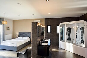 Adorno Luxury Villas