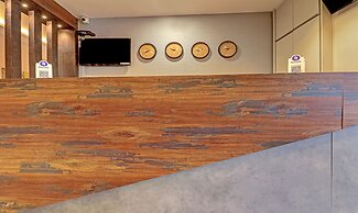 Treebo Rainbow Grand