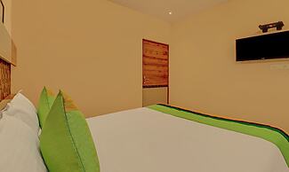 Treebo Rainbow Grand