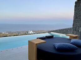 Brilliance Suites - Adults Only