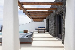 Brilliance Suites - Adults Only