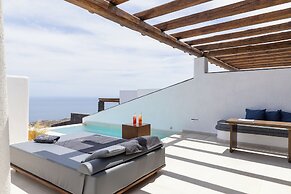 Brilliance Suites - Adults Only