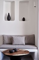 Brilliance Suites - Adults Only