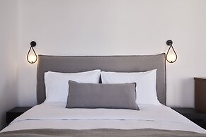 Brilliance Suites - Adults Only