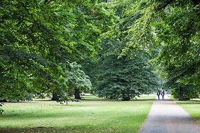 Lancaster Mews Studio II by Onefinestay