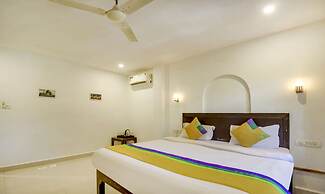 Treebo Trip Lazy Holidays