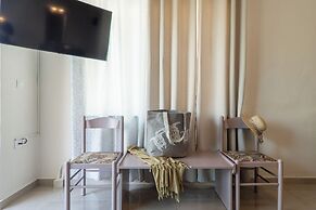 Rhoe Seaside Apartments