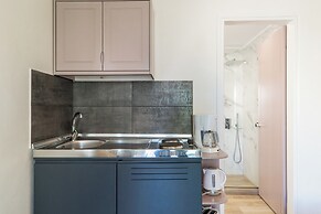 Rhoe Seaside Apartments