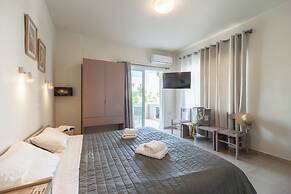 Rhoe Seaside Apartments