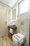 Rhoe Seaside Apartments