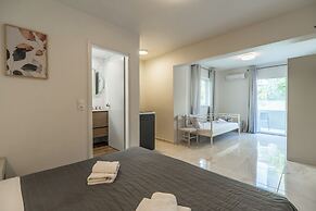 Rhoe Seaside Apartments