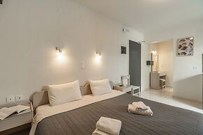 Rhoe Seaside Apartments