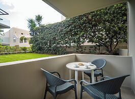 Rhoe Seaside Apartments